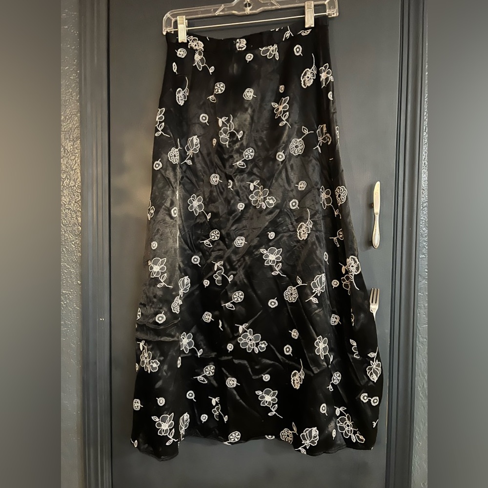 Basic editions-black satin skirt with white embroidery, size 10 jr (runs small).
